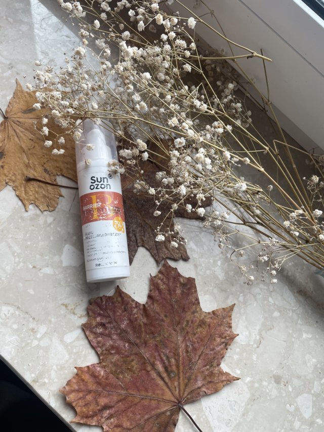 SunOzon Fluid przeciwsłoneczny matujący do twarzy, SPF 50