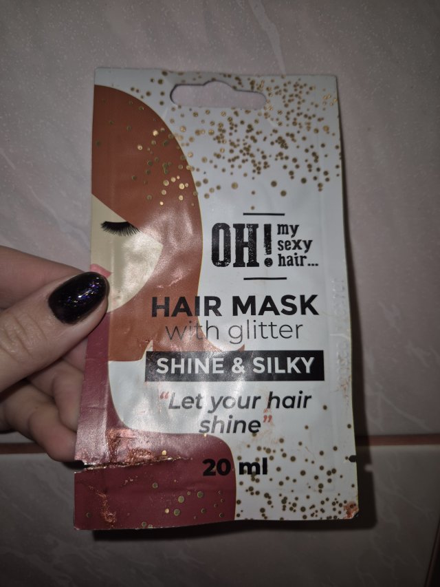 Denkowanie część druga :) Grudzień, kosmetyki w świątecznych opakowaniach lub w świątecznych kolorach: czerwonym, zielonym i złotym 