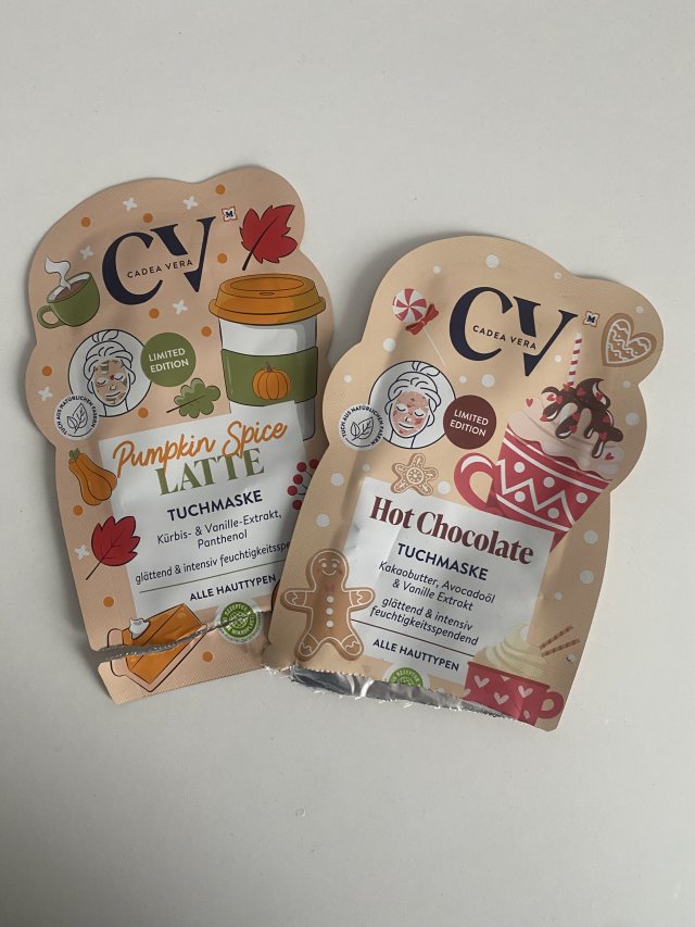 Denkowanie część druga :) Grudzień, kosmetyki w świątecznych opakowaniach lub w świątecznych kolorach: czerwonym, zielonym i złotym 