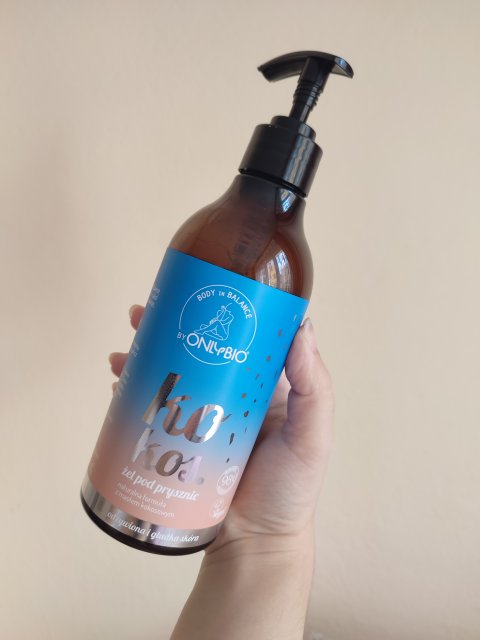 Denkowanie część druga :) Grudzień, kosmetyki w świątecznych opakowaniach lub w świątecznych kolorach: czerwonym, zielonym i złotym 