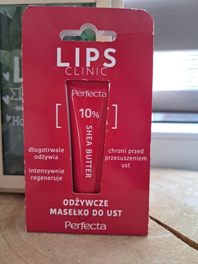 Perfecta Clinic, Odżywcze masełko do ust, 10% Shea Butter 