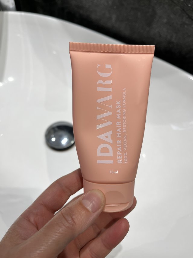 Denkowanie część druga :) Grudzień, kosmetyki w świątecznych opakowaniach lub w świątecznych kolorach: czerwonym, zielonym i złotym 