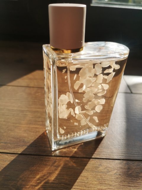 Burberry her petals