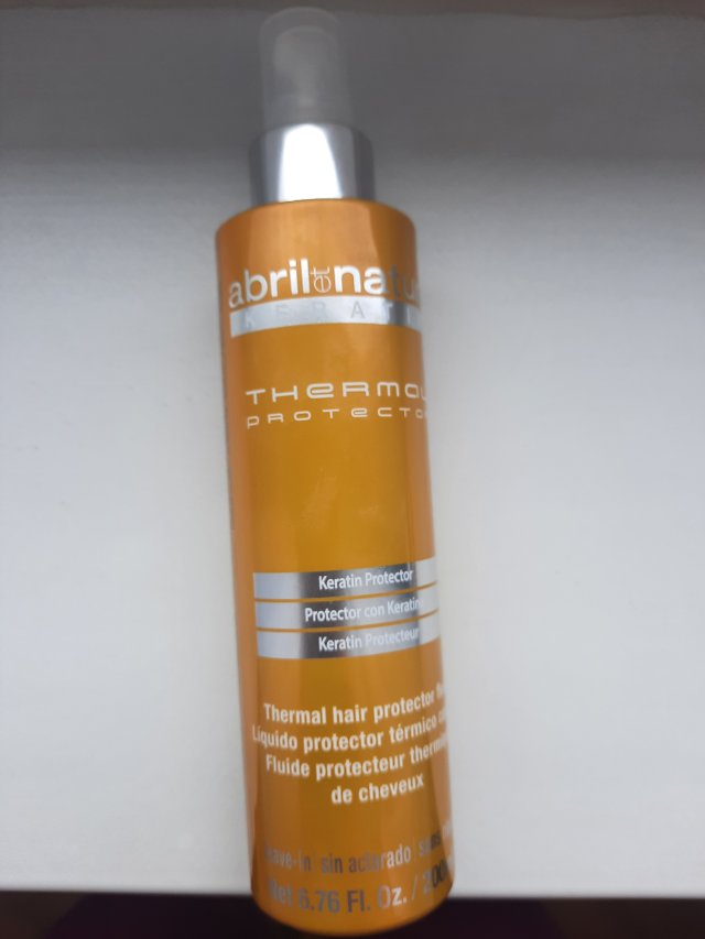 Denkowanie część druga :) Grudzień, kosmetyki w świątecznych opakowaniach lub w świątecznych kolorach: czerwonym, zielonym i złotym 