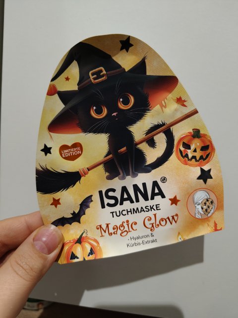 Denkowanie część druga :) Grudzień, kosmetyki w świątecznych opakowaniach lub w świątecznych kolorach: czerwonym, zielonym i złotym 