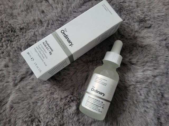 The Ordinary Serum do twarzy, Nawilżające, Z kwasem hialuronowym 2% i witaminą B5
