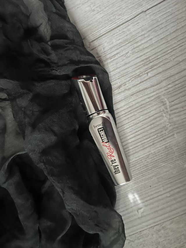 BeneFit Tusz do rzęs, They're Real! Magnet, Supercharged Black