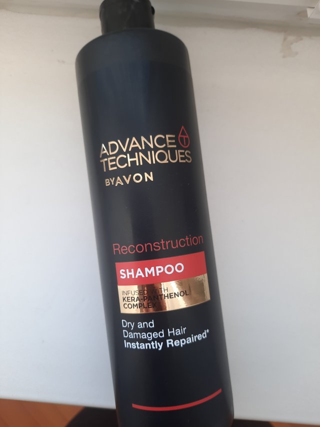 Denkowanie część druga :) Grudzień, kosmetyki w świątecznych opakowaniach lub w świątecznych kolorach: czerwonym, zielonym i złotym 