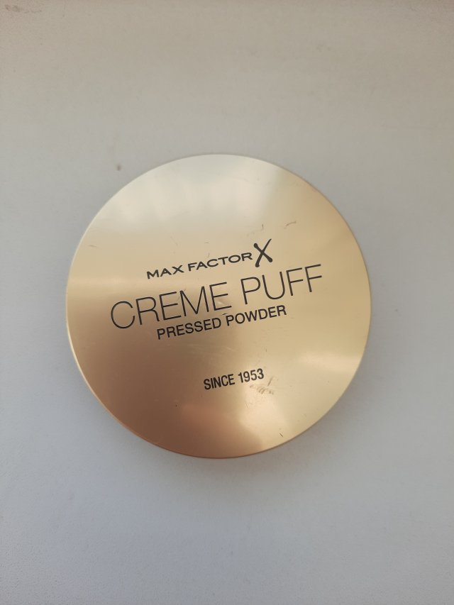 Denkowanie część druga :) Grudzień, kosmetyki w świątecznych opakowaniach lub w świątecznych kolorach: czerwonym, zielonym i złotym 