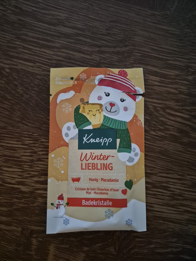 Denkowanie część druga :)  Październik: kolory spadających liści i kolory jesieni: brąz, czerwień, pomarańcz i żółć, a także beżowy i złoty 