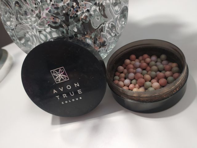 Kuleczki Avon koloryt