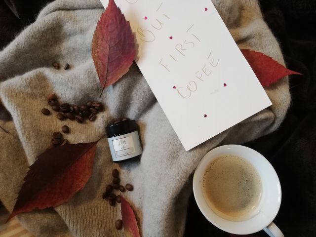 Less is more krem nawilżający pod oczy werbena z kawą