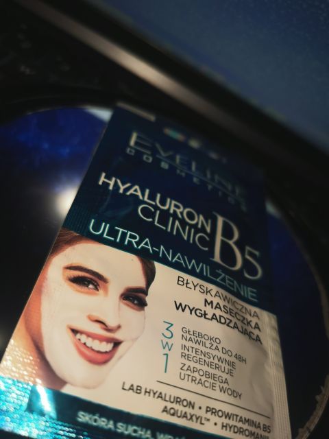 Eveline Hyaluron Clinic B5, Ultra-nawilżenie, Błyskawiczna maseczka wygładzająca 3 w 1