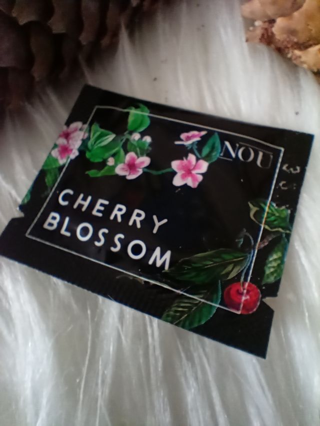 NOU Woda perfumowana, Cherry Blossom EDP