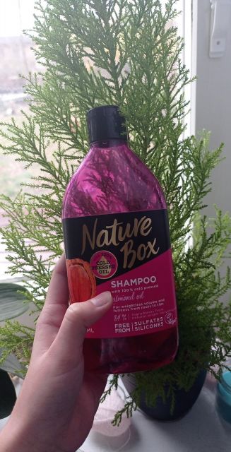 Nature Box Szampon do włosów, Olej migdałowy