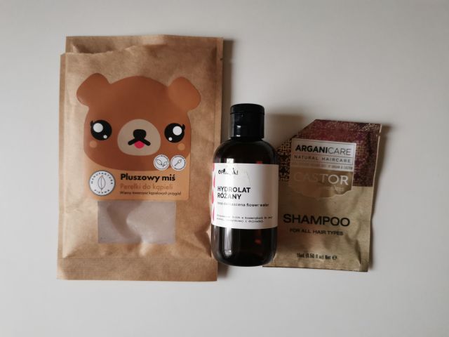 akcja denkowanie! grudzień - kosmetyki w świątecznych opakowaniach i świątecznych kolorach 🎄❄️⛄🎀🎁🎅