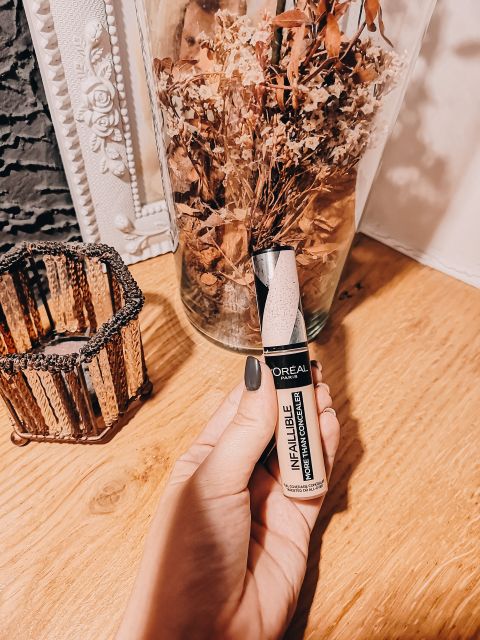 L'Oréal Infallible, More Than Concealer, Korektor do twarzy i pod oczy, nr 320 Porcelain
