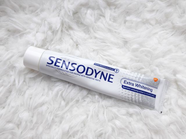 Sensodyne Pasta do zębów, Extra Whitening
