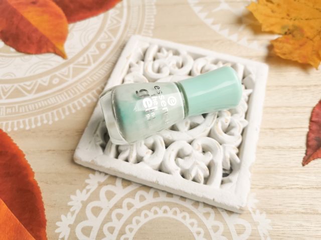 Essence Lakier do paznokci, The Gel nail polish, nr 40 Play With My Mint