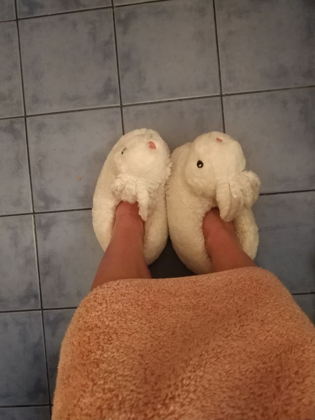 Kapcie króliki białe