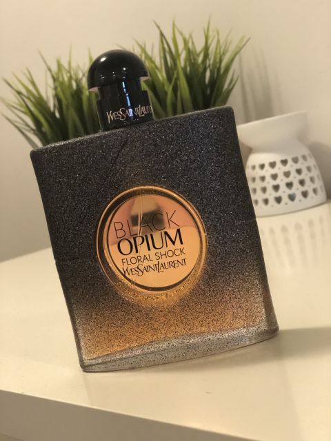 Yves Saint Laurent Woda perfumowana, Black Opium Floral Shock EDP