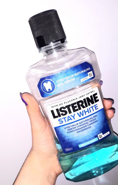 Listerine Płyn do płukania jamy ustnej, Stay White