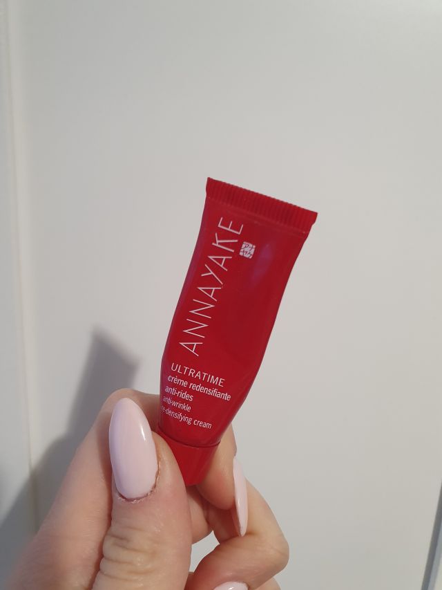 akcja denkowanie! grudzień - kosmetyki w świątecznych opakowaniach i świątecznych kolorach 🎄❄️⛄🎀🎁🎅