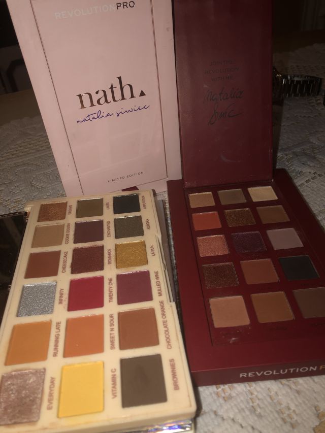 Paletki do oczu szalone/spokojne kolorki 