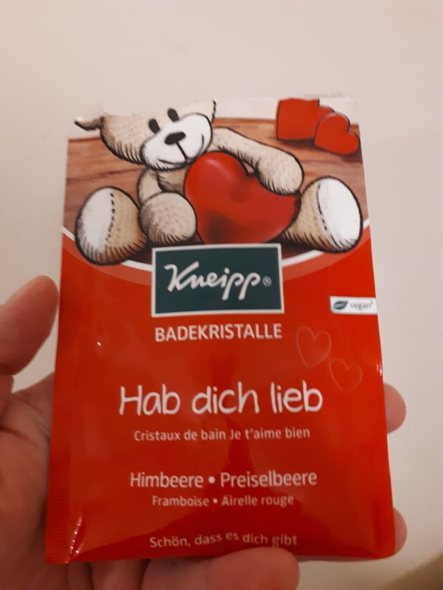 akcja denkowanie! grudzień - kosmetyki w świątecznych opakowaniach i świątecznych kolorach 🎄❄️⛄🎀🎁🎅