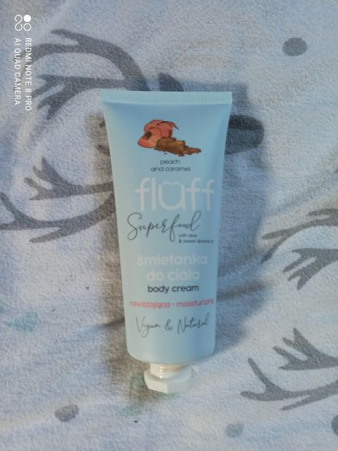 Fluff Superfood, Śmietanka do ciała, Brzoskwinia, Karmel