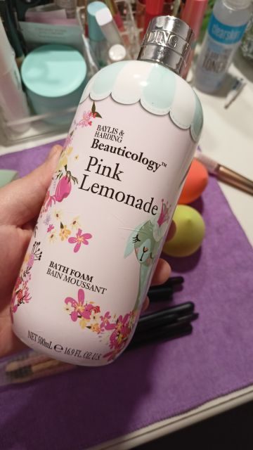 akcja denkowanie! grudzień - kosmetyki w świątecznych opakowaniach i świątecznych kolorach 🎄❄️⛄🎀🎁🎅