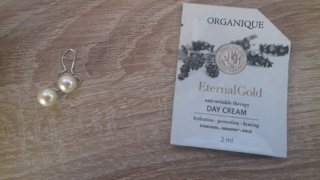 Organique Eternal Gold, Terapia przeciwzmarszczkowa, Krem do twarzy, Na dzień, Nawilżenie, ochrona i ujędrnienie