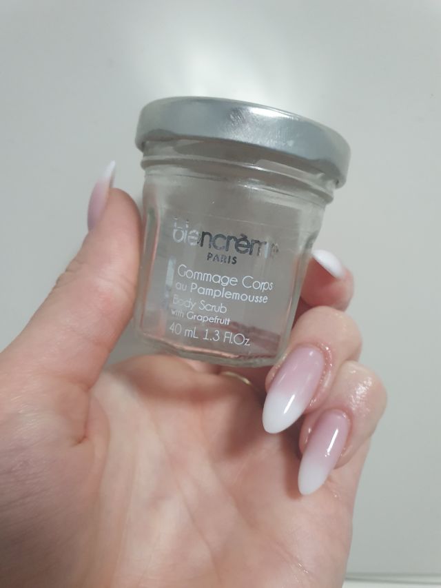 akcja denkowanie! grudzień - kosmetyki w świątecznych opakowaniach i świątecznych kolorach 🎄❄️⛄🎀🎁🎅