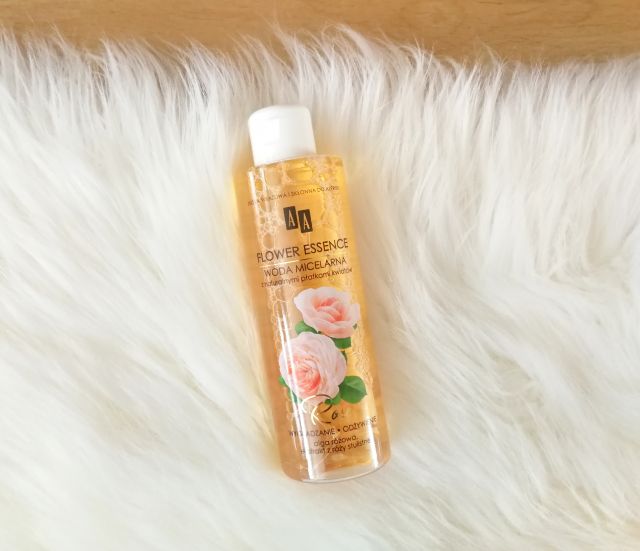 AA Flower Essence, Woda micelarna z naturalnymi płatkami kwiatów, Rose