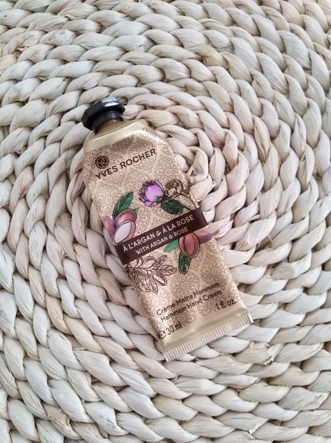 akcja denkowanie! grudzień - kosmetyki w świątecznych opakowaniach i świątecznych kolorach 🎄❄️⛄🎀🎁🎅