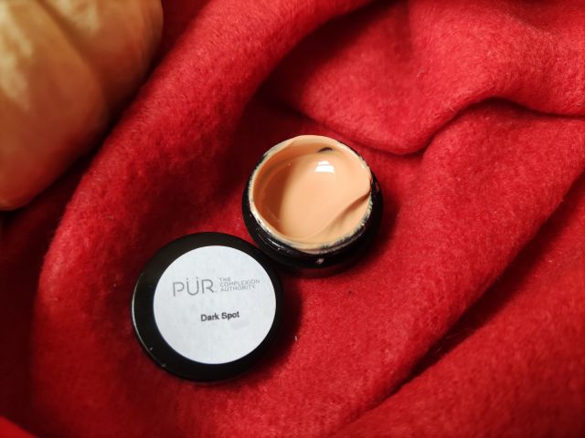 PÜR Dark Spot, Baza pod makijaż, Wyrównująca przebarwienia