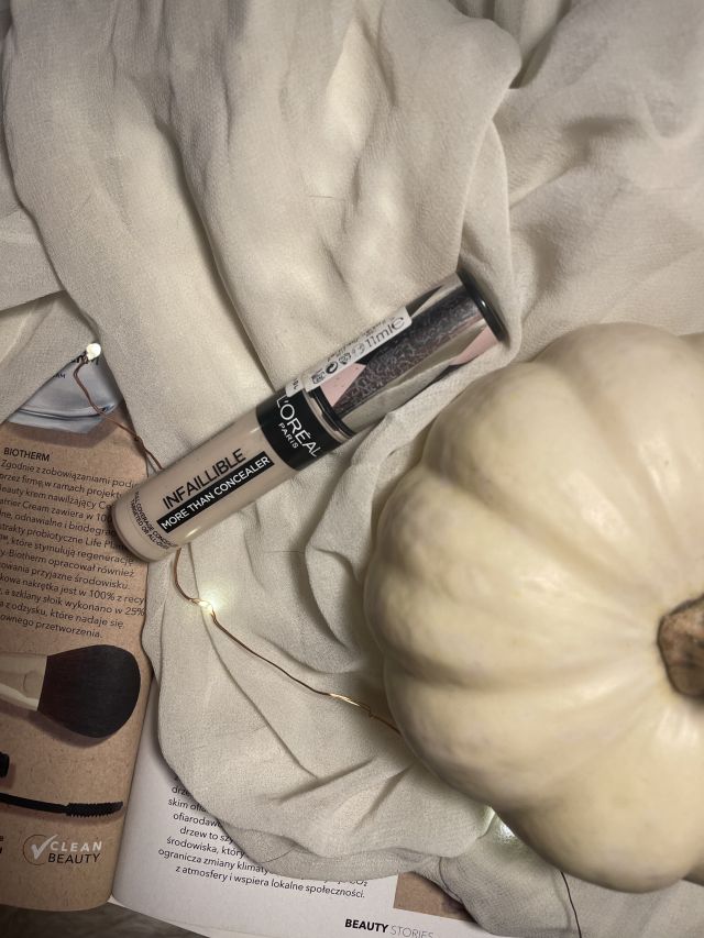 L'Oréal Infallible, More Than Concealer, Korektor do twarzy i pod oczy, nr 320 Porcelain