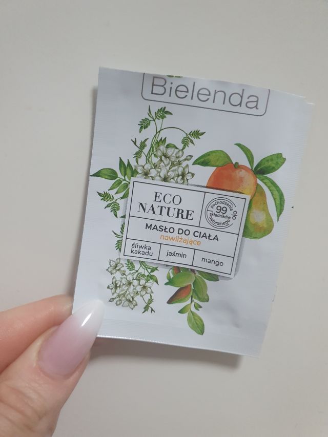 akcja denkowanie! grudzień - kosmetyki w świątecznych opakowaniach i świątecznych kolorach 🎄❄️⛄🎀🎁🎅