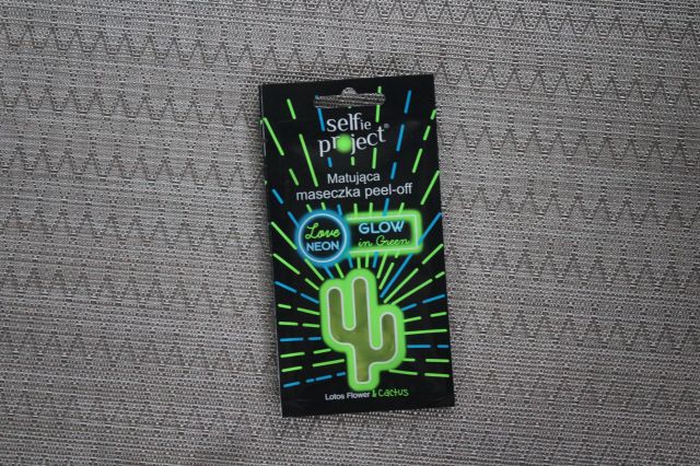 Selfie Project Love Neon, Maseczka do twarzy, Matująca, Peel-off, Glow In Green, Kwiat lotosu i kaktus