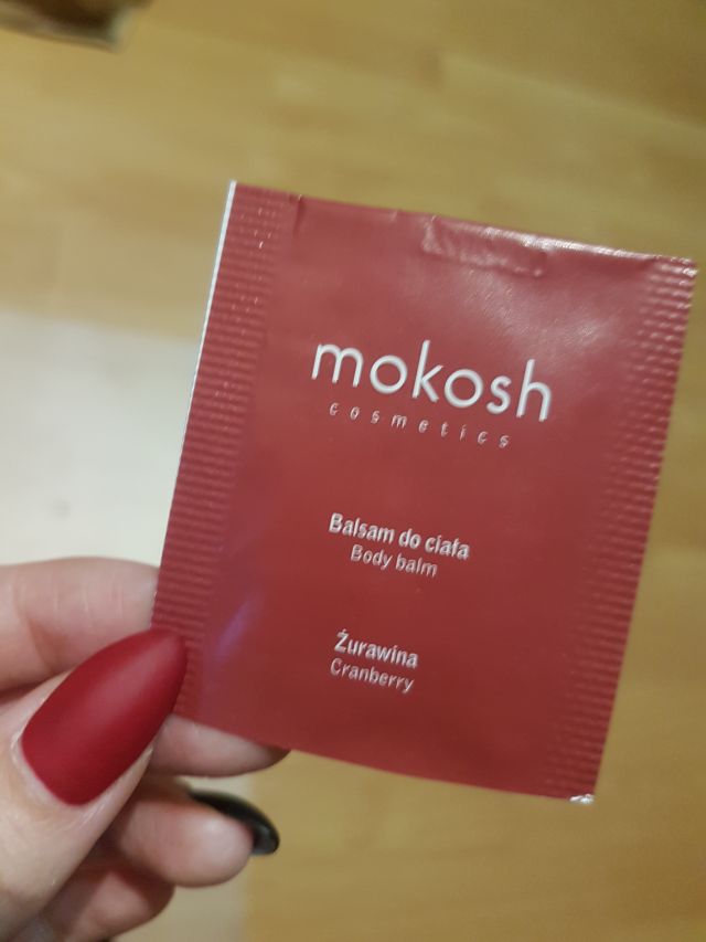 akcja denkowanie! grudzień - kosmetyki w świątecznych opakowaniach i świątecznych kolorach 🎄❄️⛄🎀🎁🎅