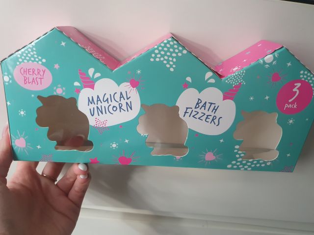 akcja denkowanie! grudzień - kosmetyki w świątecznych opakowaniach i świątecznych kolorach 🎄❄️⛄🎀🎁🎅