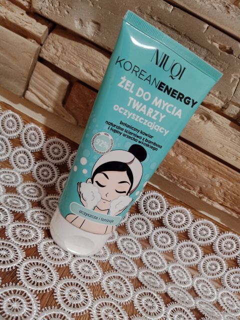 Korean Energy Korean Energy, Żel do mycia twarzy, Oczyszczający, Botaniczny kawior i węgiel aktywny