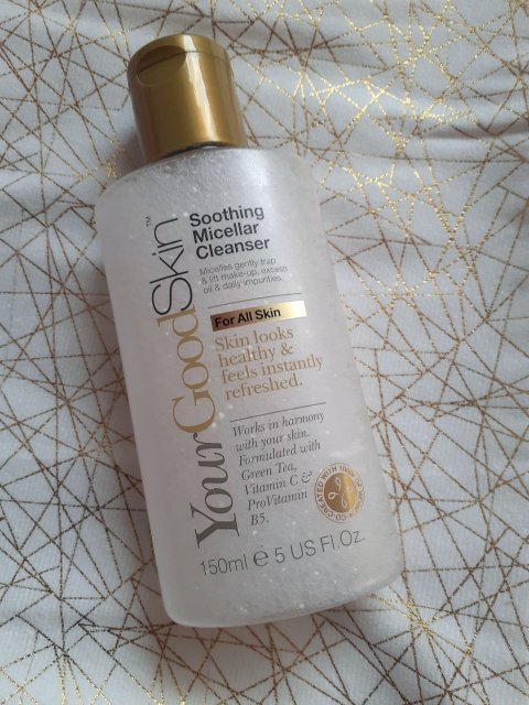 YourGoodSkin Płyn micelarny do demakijażu, Skin looks healthy & feels instantly refreshed