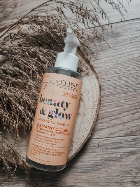 Eveline Beauty & Glow, Olejek do demakijażu i oczyszczania, Delikatny