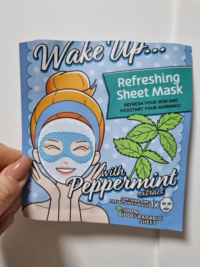 akcja denkowanie! grudzień - kosmetyki w świątecznych opakowaniach i świątecznych kolorach 🎄❄️⛄🎀🎁🎅