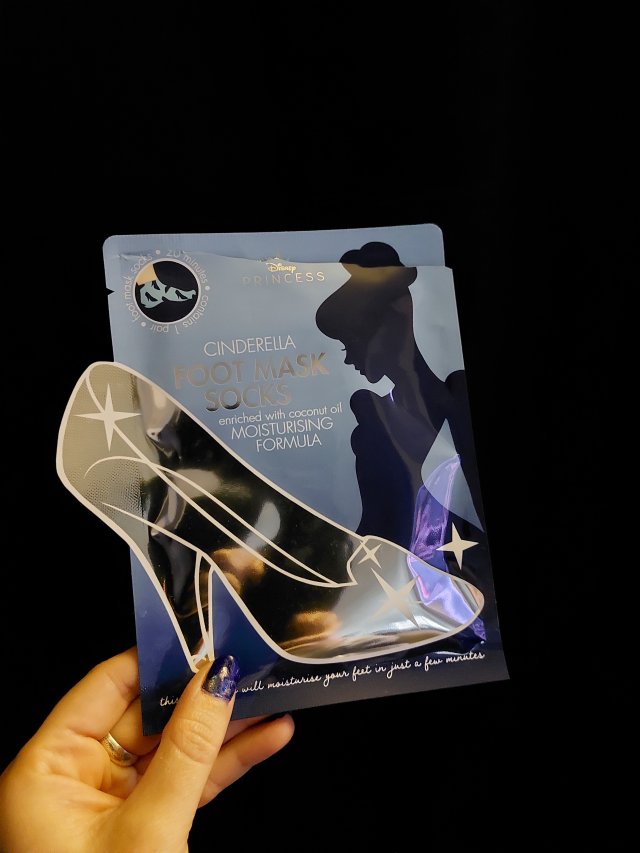 akcja denkowanie! grudzień - kosmetyki w świątecznych opakowaniach i świątecznych kolorach 🎄❄️⛄🎀🎁🎅