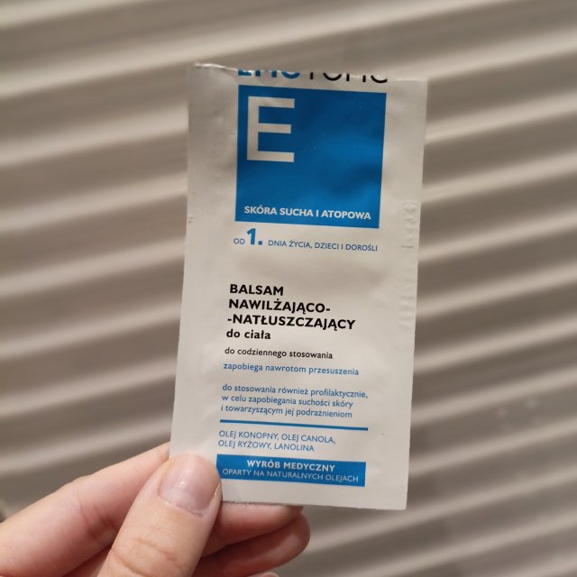 akcja denkowanie! grudzień - kosmetyki w świątecznych opakowaniach i świątecznych kolorach 🎄❄️⛄🎀🎁🎅