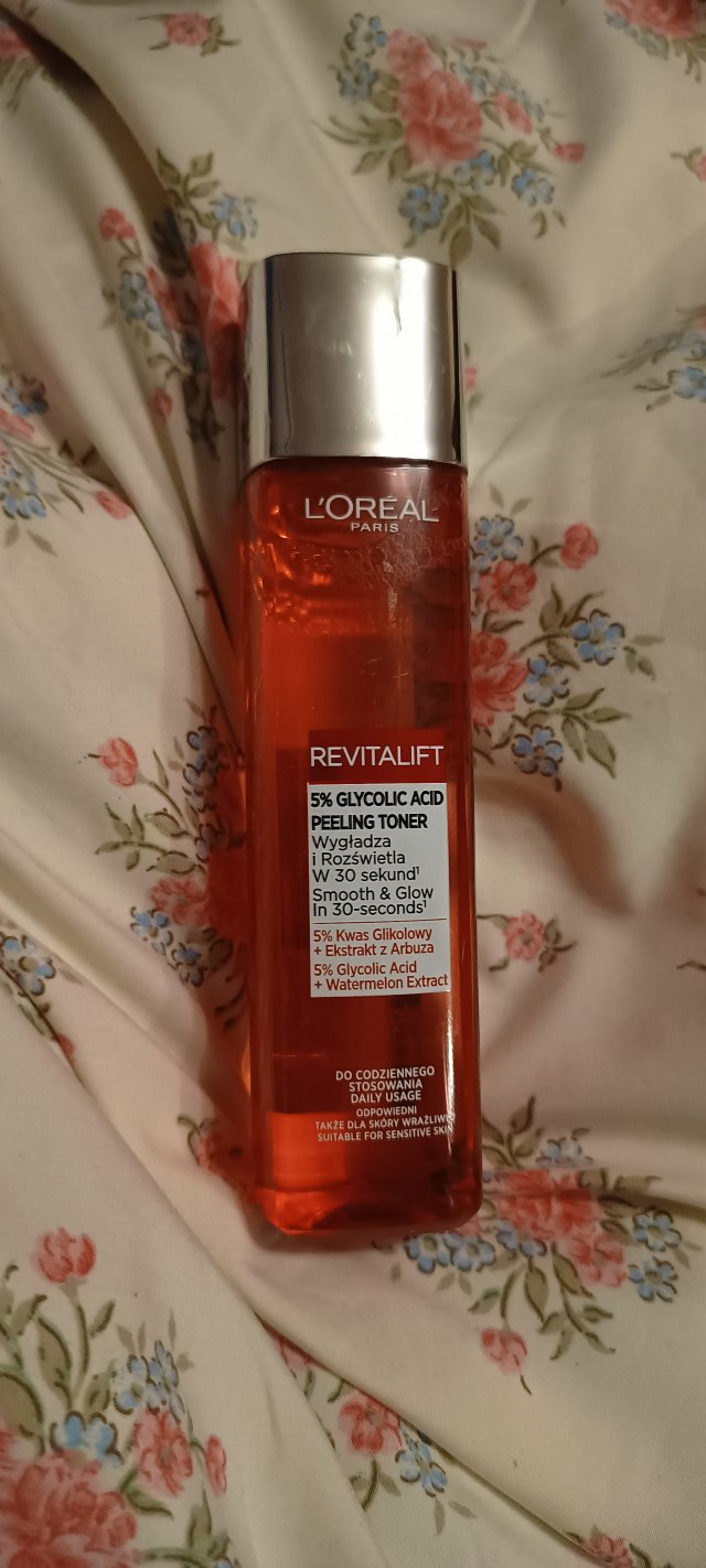 L'Oréal Revitalift, Tonik do twarzy, Złuszczający, Z kwasem glikolowym 5% + ekstrakt z arbuza