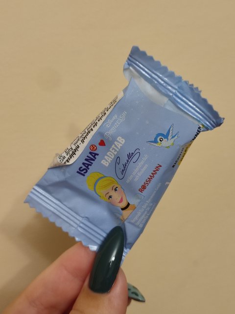 akcja denkowanie! grudzień - kosmetyki w świątecznych opakowaniach i świątecznych kolorach 🎄❄️⛄🎀🎁🎅