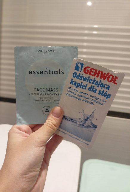 akcja denkowanie! grudzień - kosmetyki w świątecznych opakowaniach i świątecznych kolorach 🎄❄️⛄🎀🎁🎅